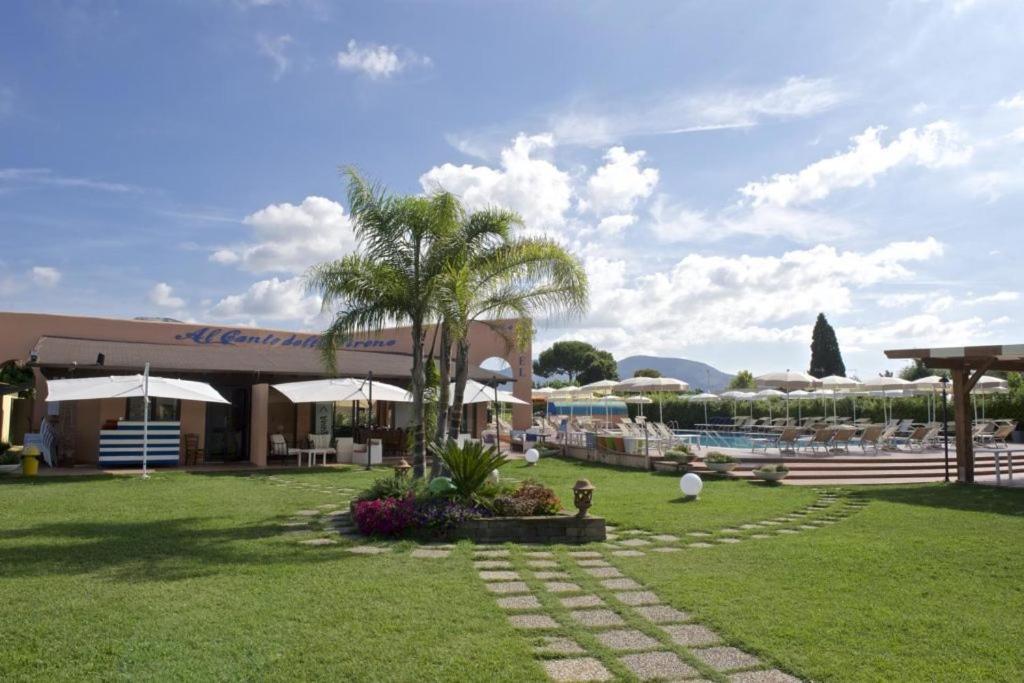 Hotel Ristorante Al Canto Delle Sirene Terracina Exteriör bild
