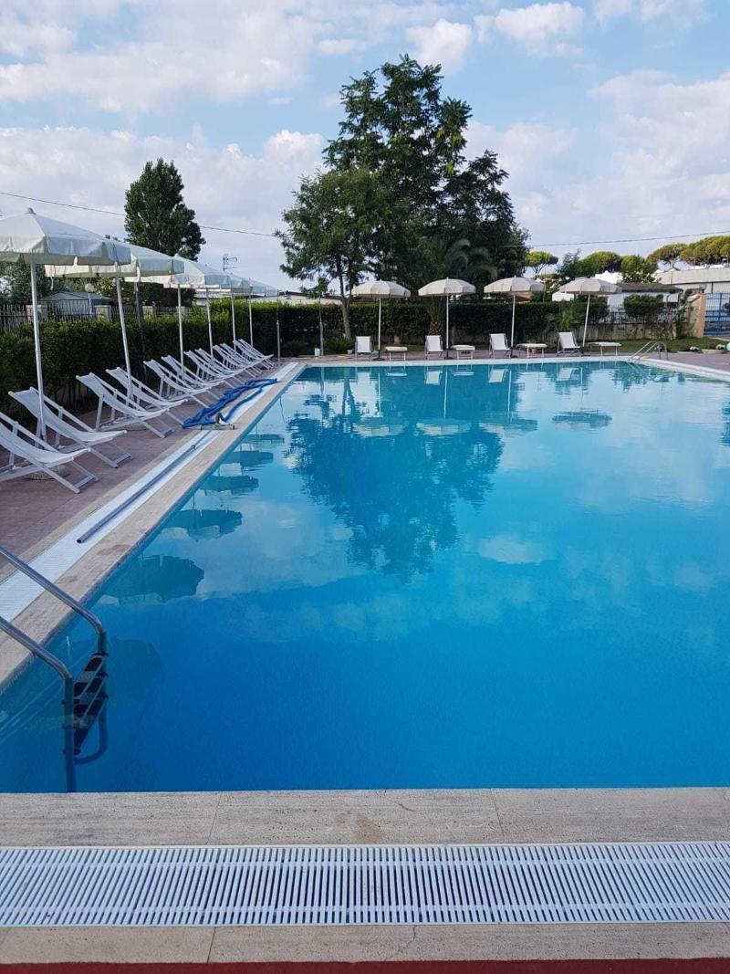 Hotel Ristorante Al Canto Delle Sirene Terracina Exteriör bild