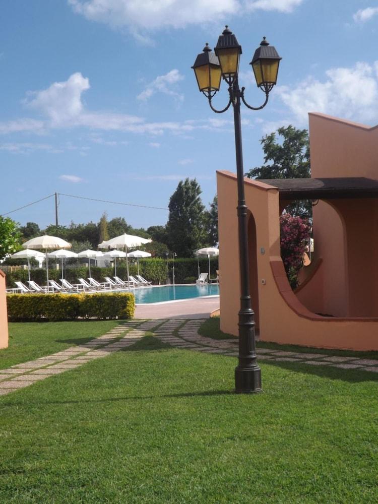 Hotel Ristorante Al Canto Delle Sirene Terracina Exteriör bild