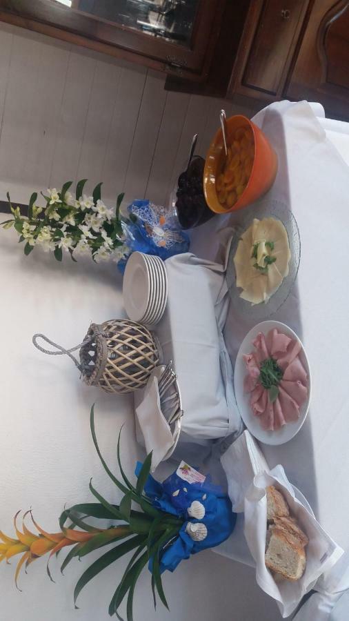 Hotel Ristorante Al Canto Delle Sirene Terracina Exteriör bild