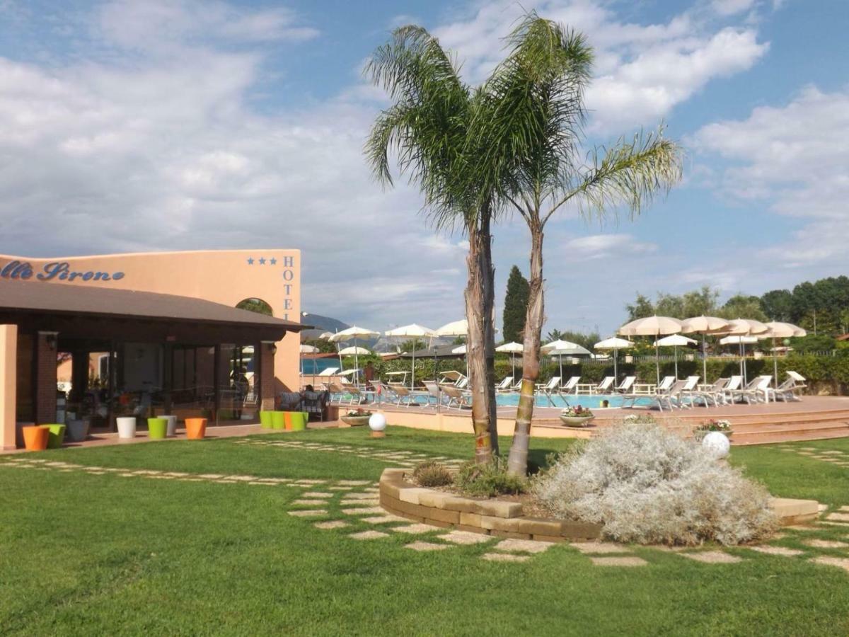 Hotel Ristorante Al Canto Delle Sirene Terracina Exteriör bild