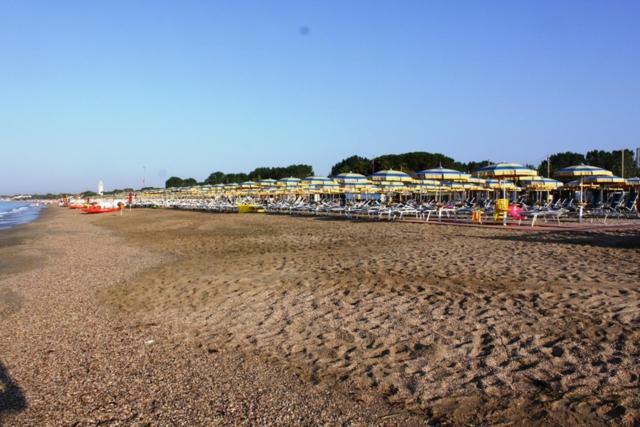 Hotel Ristorante Al Canto Delle Sirene Terracina Exteriör bild