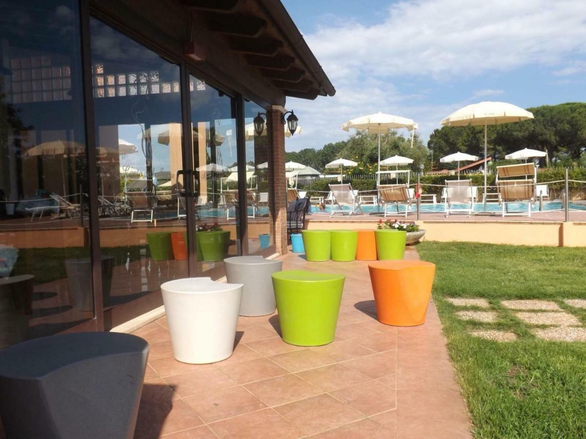 Hotel Ristorante Al Canto Delle Sirene Terracina Exteriör bild
